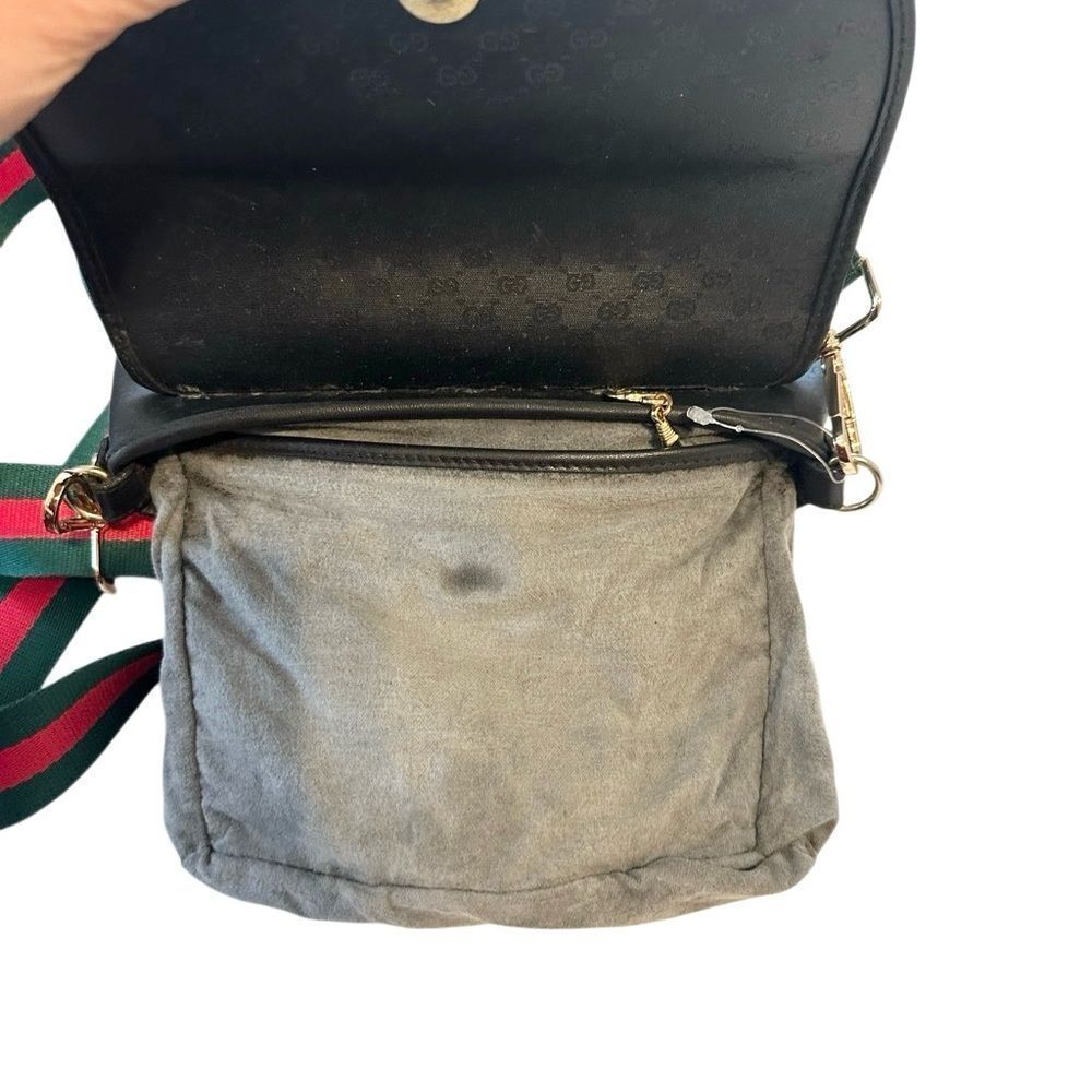 Gucci Black and Red Crossbody Bag with Textured Finish - Picture 12 of 13
